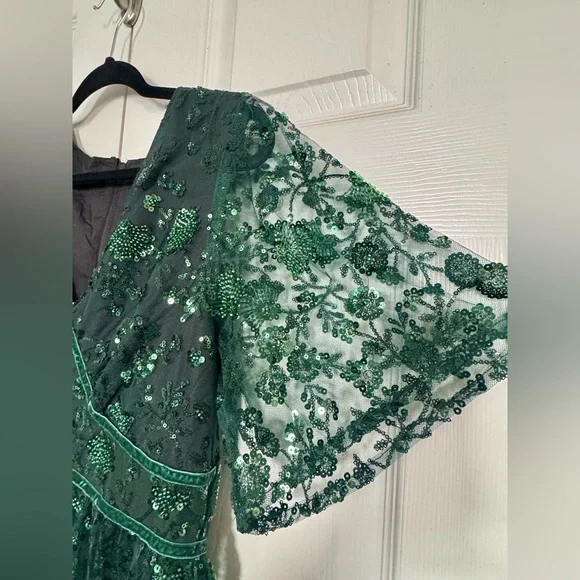 Disturbia Glimmer Embroidered Sequin Lace Angel Sleeve Midi Dress - Picture 11 of 14